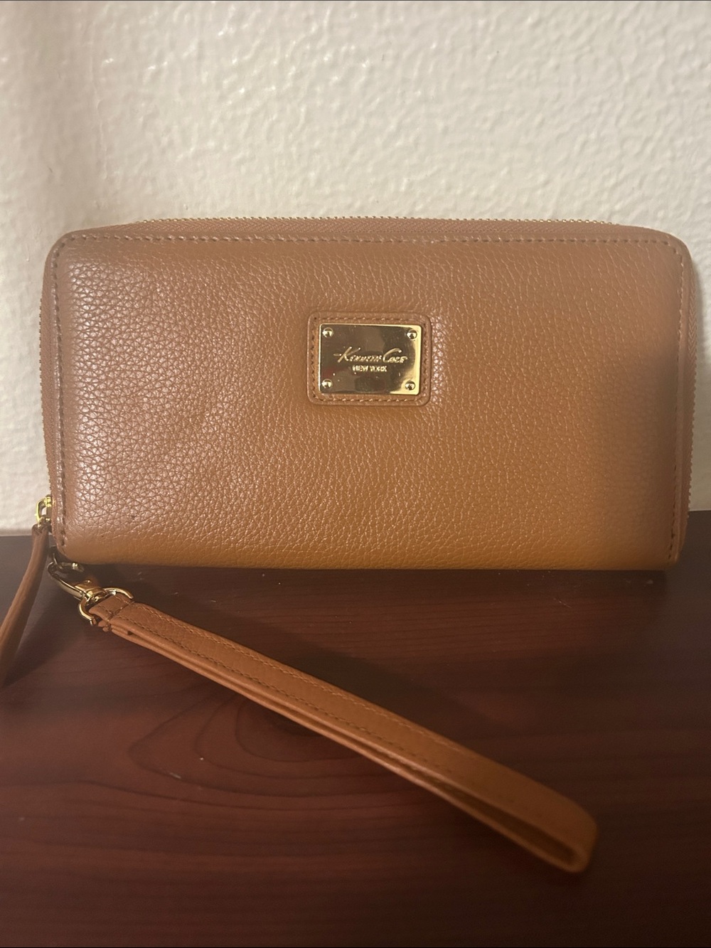 Kenneth Cole Pebbled Leather Wristlet in Tan Brown